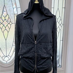 ISDA & CO Wrinkled Hooded Zip Jacket – Women’s Small – Black Lightweight Layer